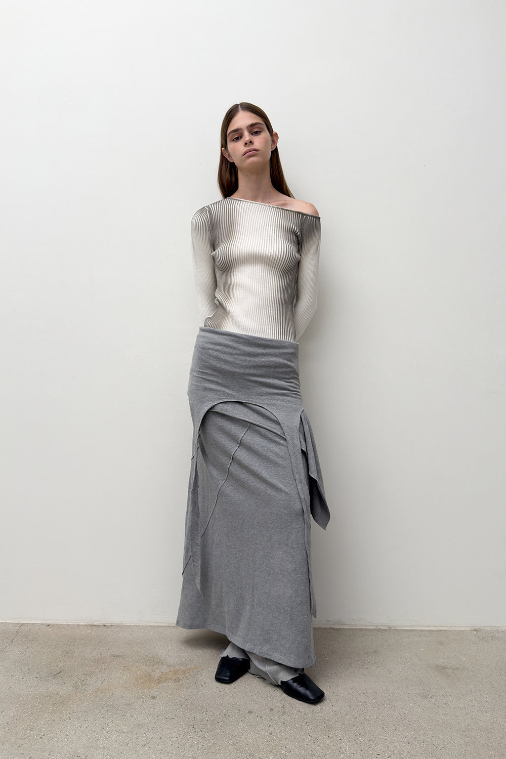 ONE OFF SHOULDER SPRAY KNIT GREY