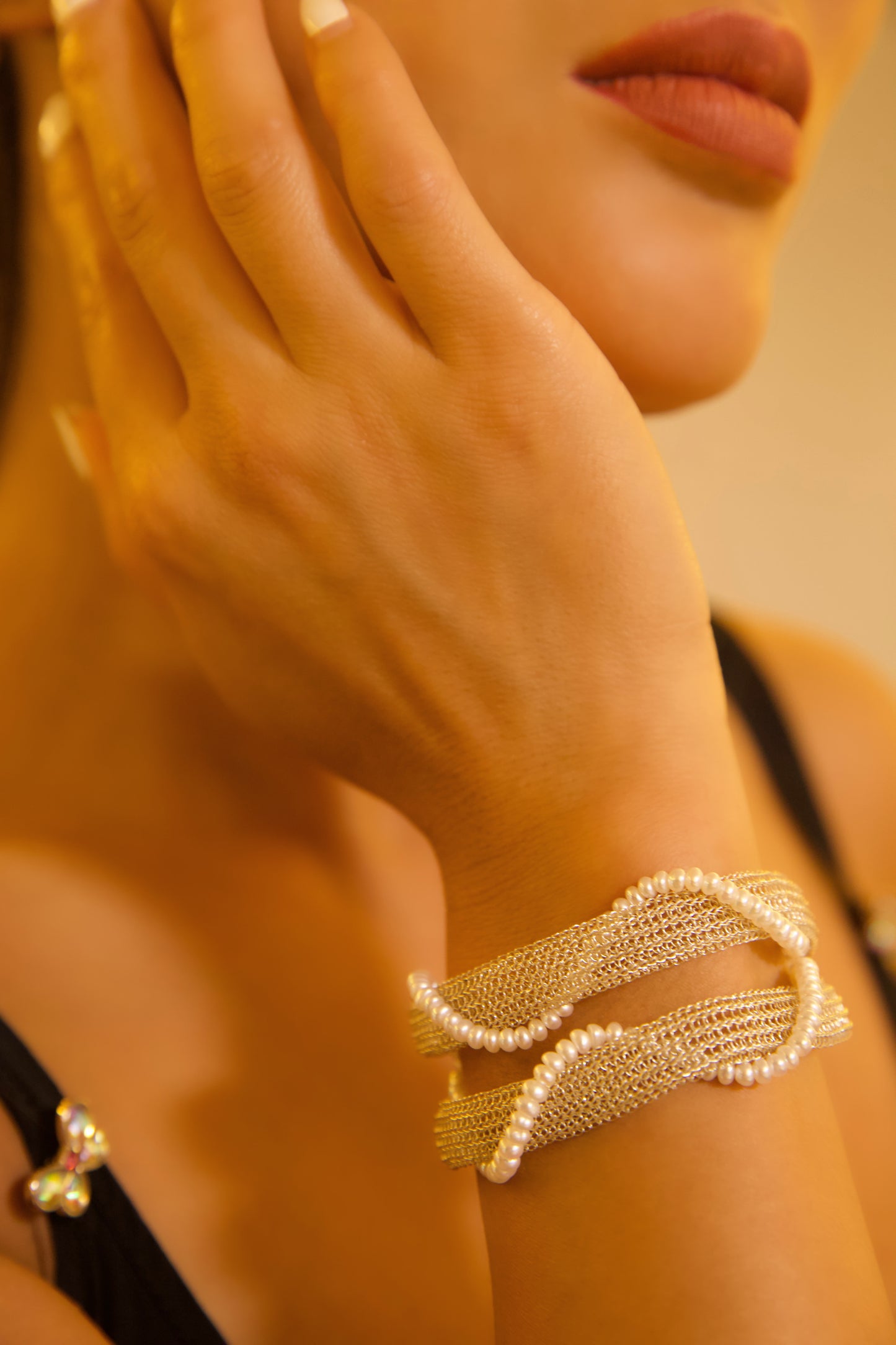Chasing Light Series - Pearl Chain Woven Bracelet