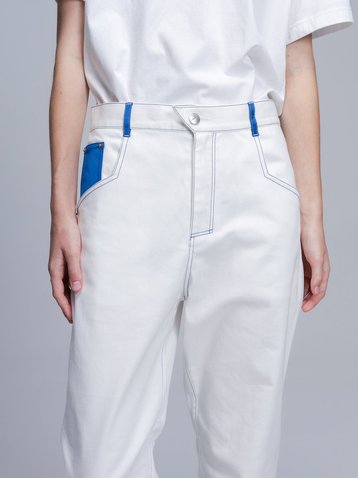 Color-Block Wide-Leg Split Jeans