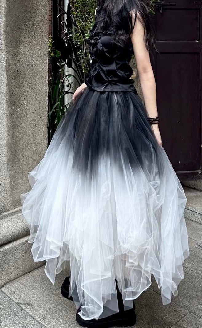 Forest Elf Tulle Skirt Spray-Dyed Gradual Black-White