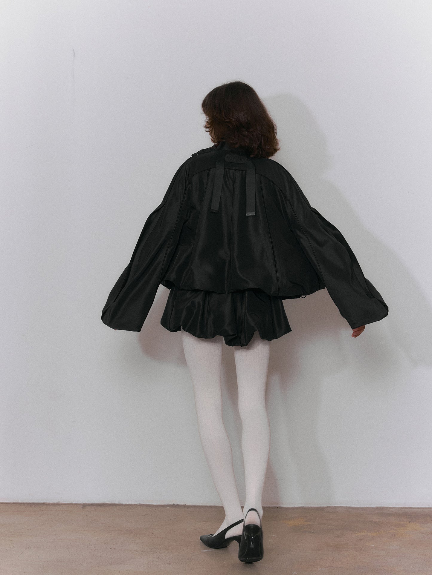 ODE TO THE TURBID OCEAN Acetate Satin Pleated Skirt, Combed Cotton Edge Loose Elastic Short Skirt