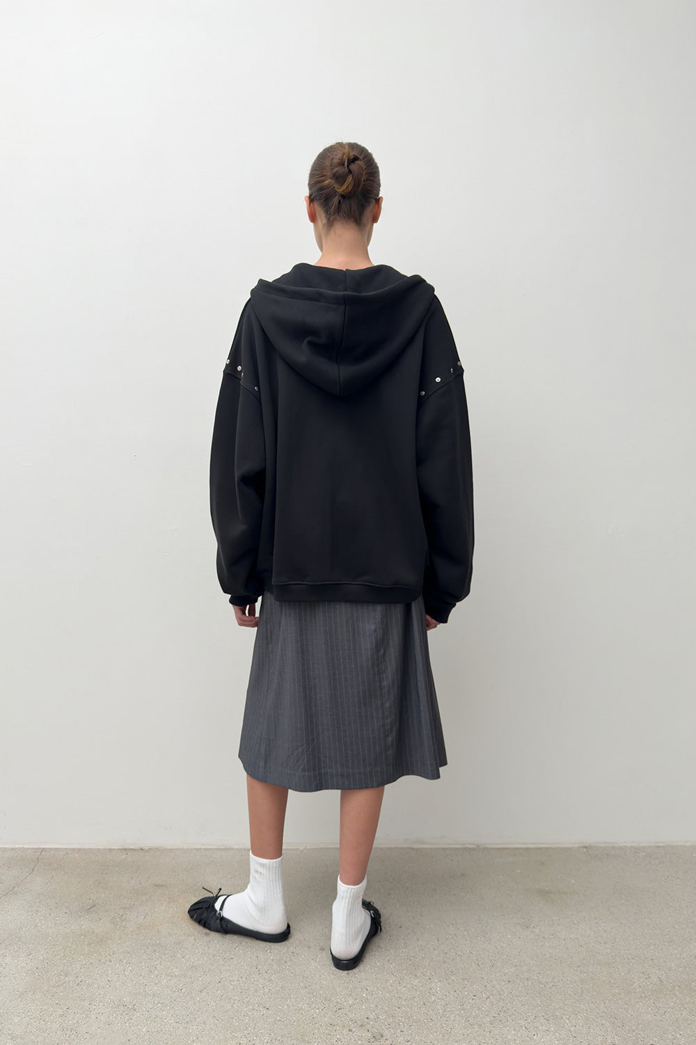 HARDWARE EMBELLISHED HOODIE BLACK