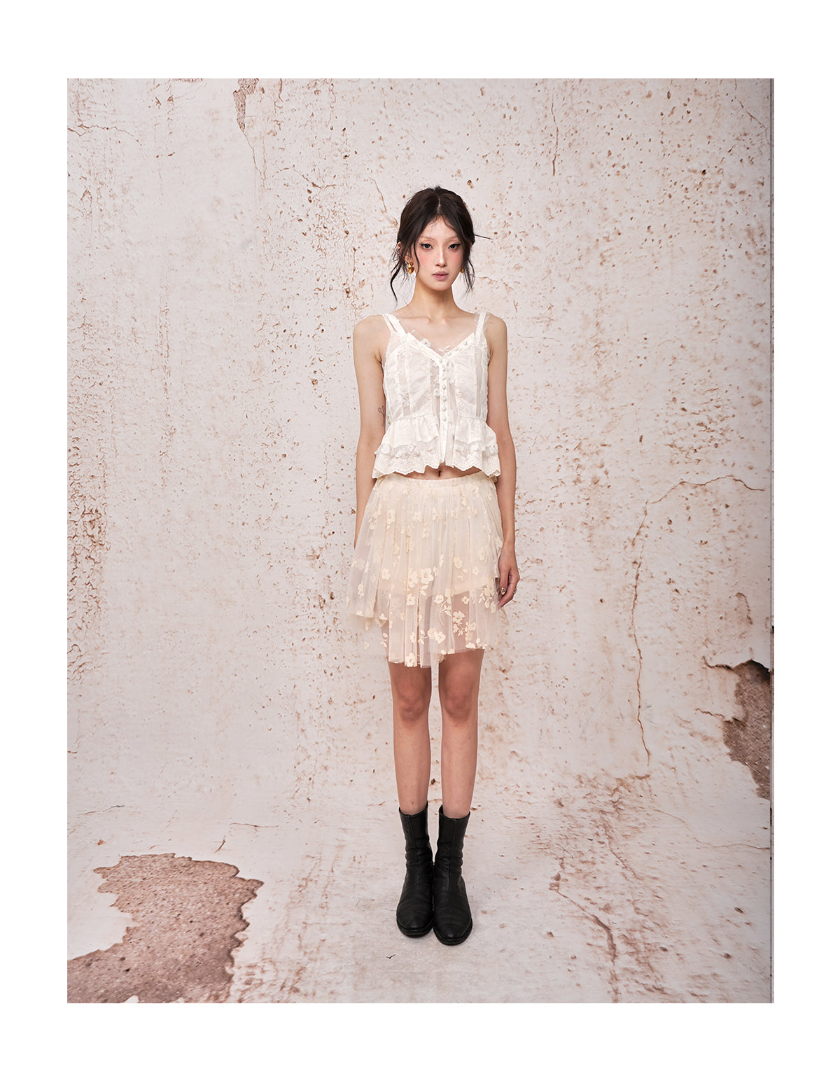 Snowflake Bloom Shorts White