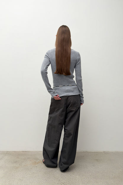 DIAGONAL BUTTON KNIT GREY