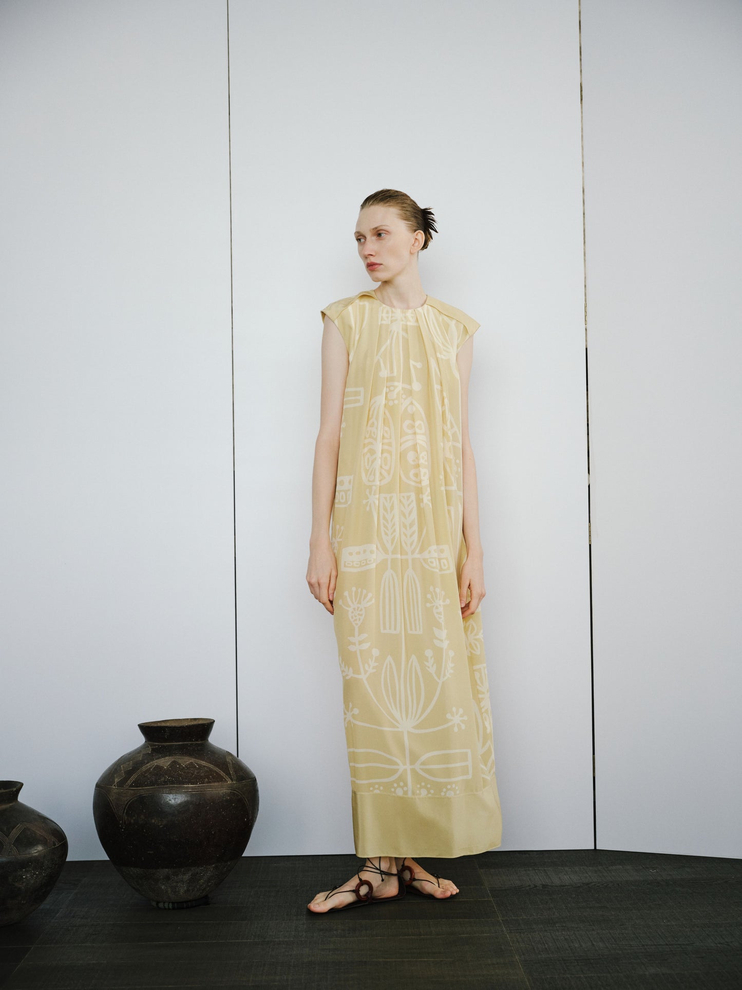 Yellow Totem Print Sleeveless Robe