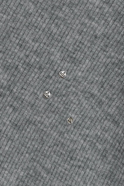 SLIM RIBBED SNAP KNIT