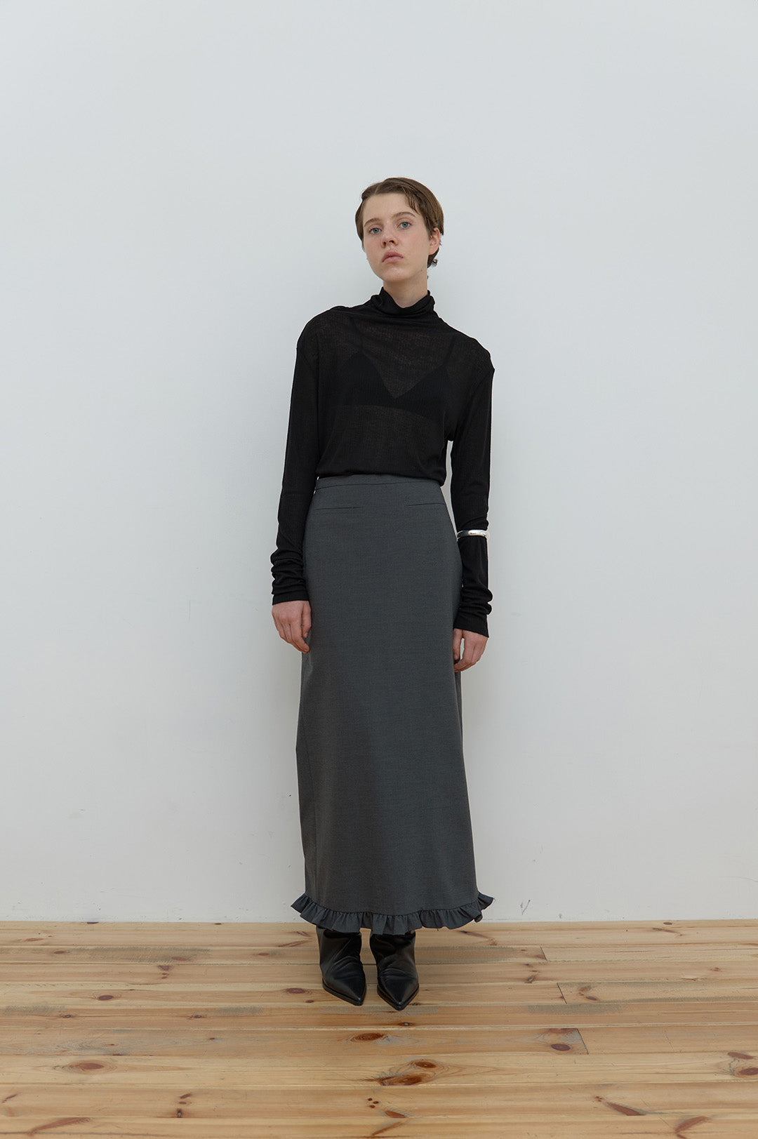 BASIC TURTLE NECK TOP LIGHT BLACK