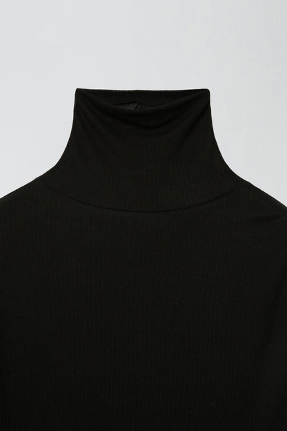 BASIC TURTLE NECK TOP LIGHT BLACK
