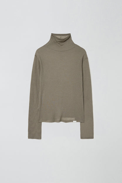 BASIC TURTLE NECK TOP LIGHT KHAKI