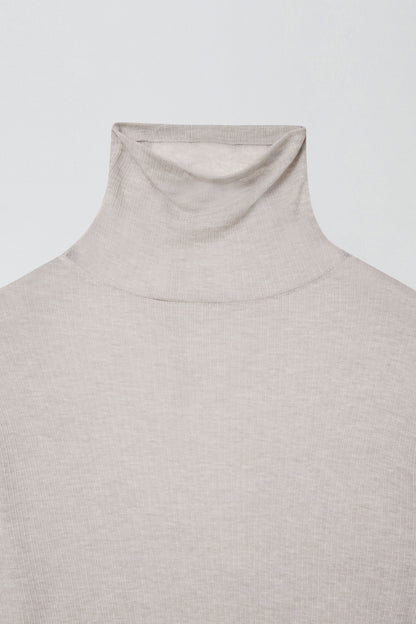 BASIC TURTLE NECK TOP LIGHT GREY
