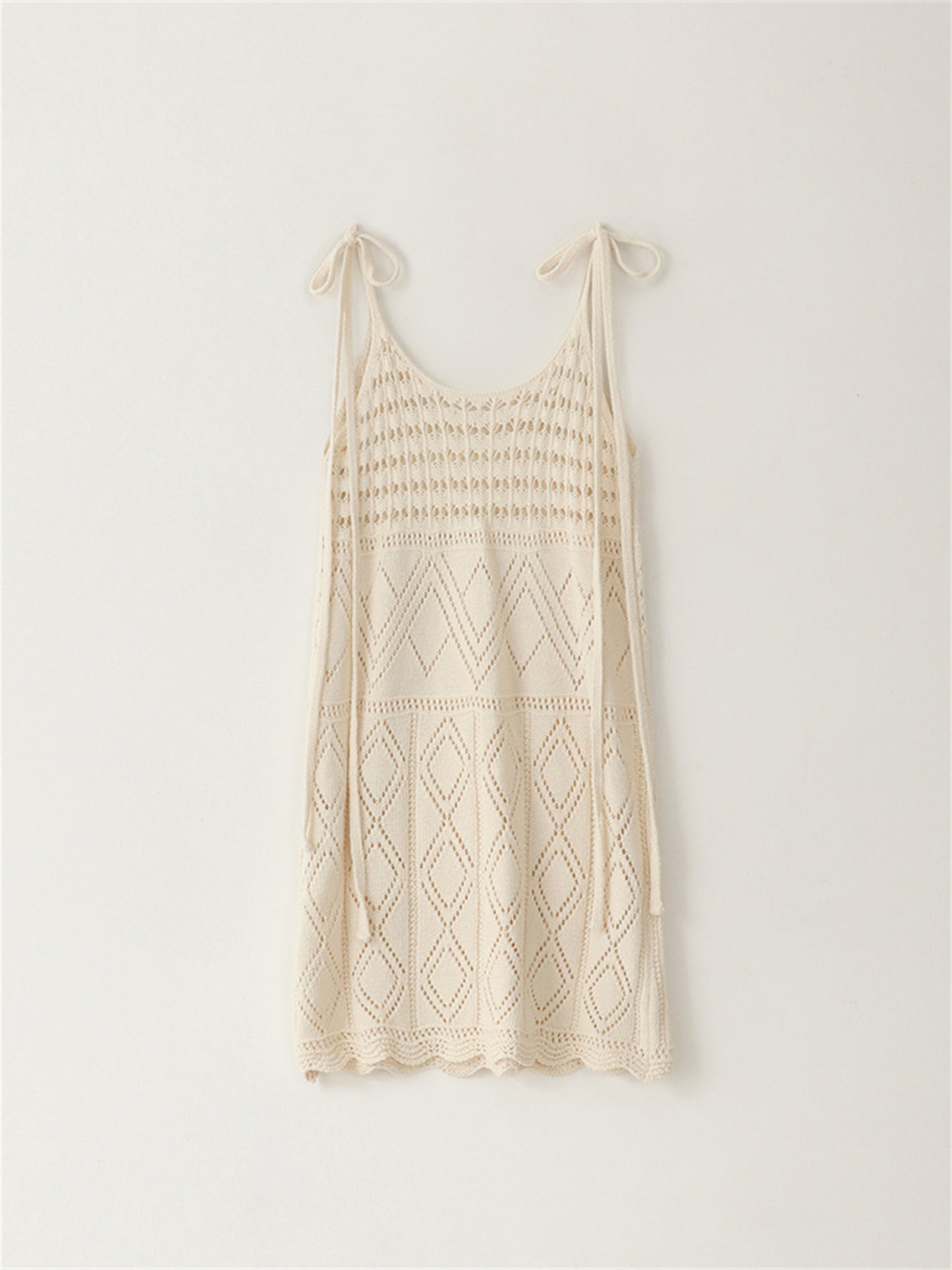 CROCHET SLEEVELESS SWEATER
