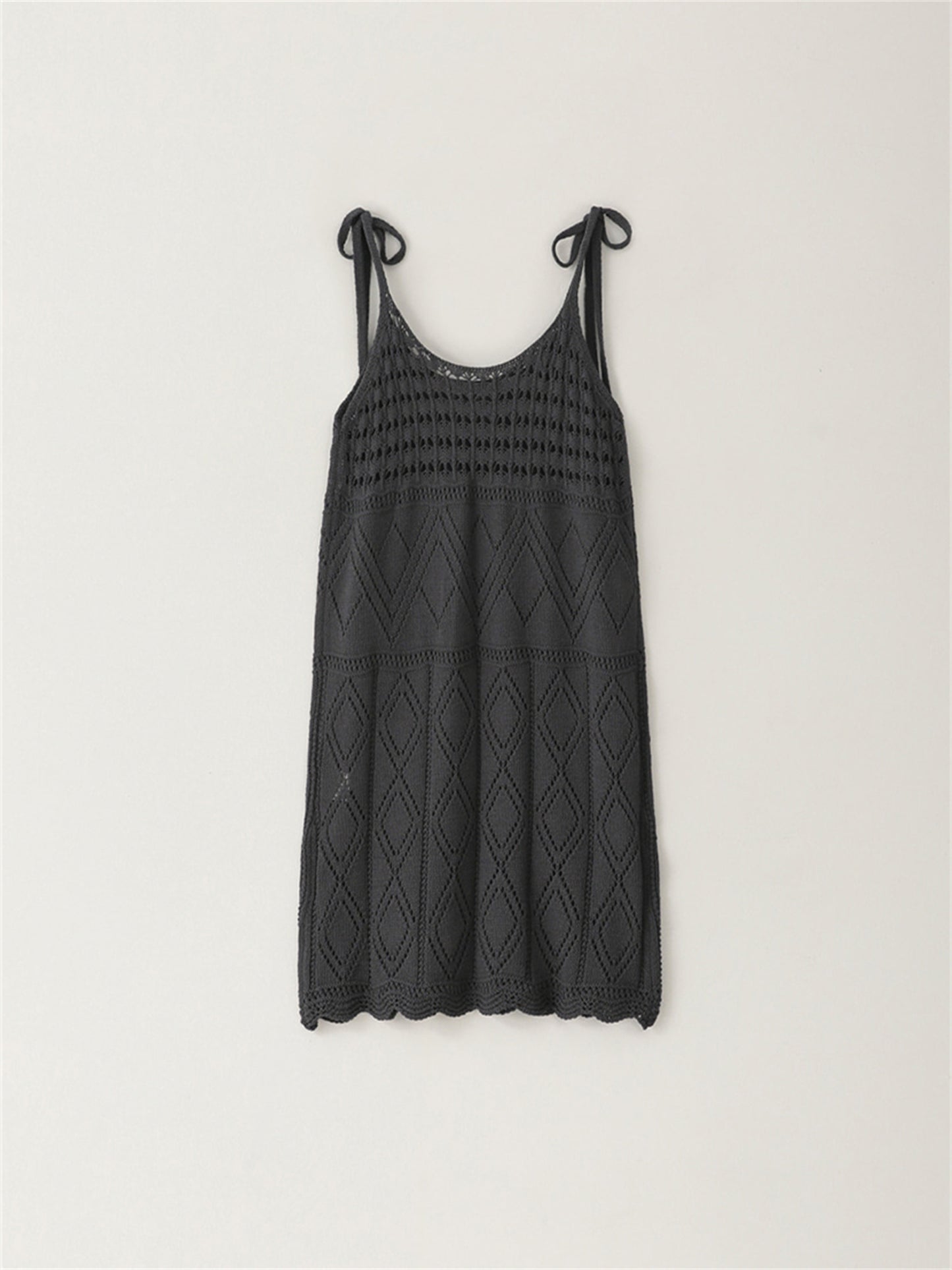 CROCHET SLEEVELESS SWEATER