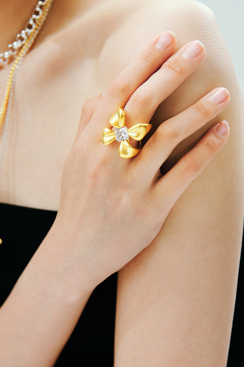 Blooming Planet-Four-Prong Floral Ring