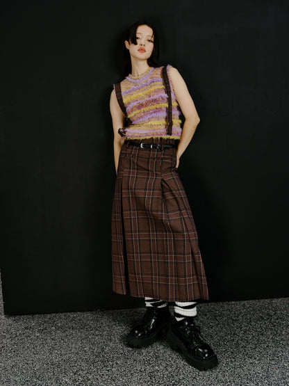 Heart belt decorated pleated plaid suspender skirt (comes with a belt)
