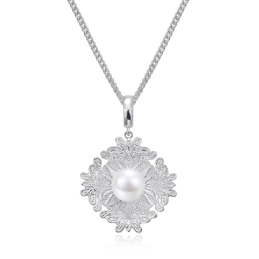 Treasure Floral Pearl Necklace