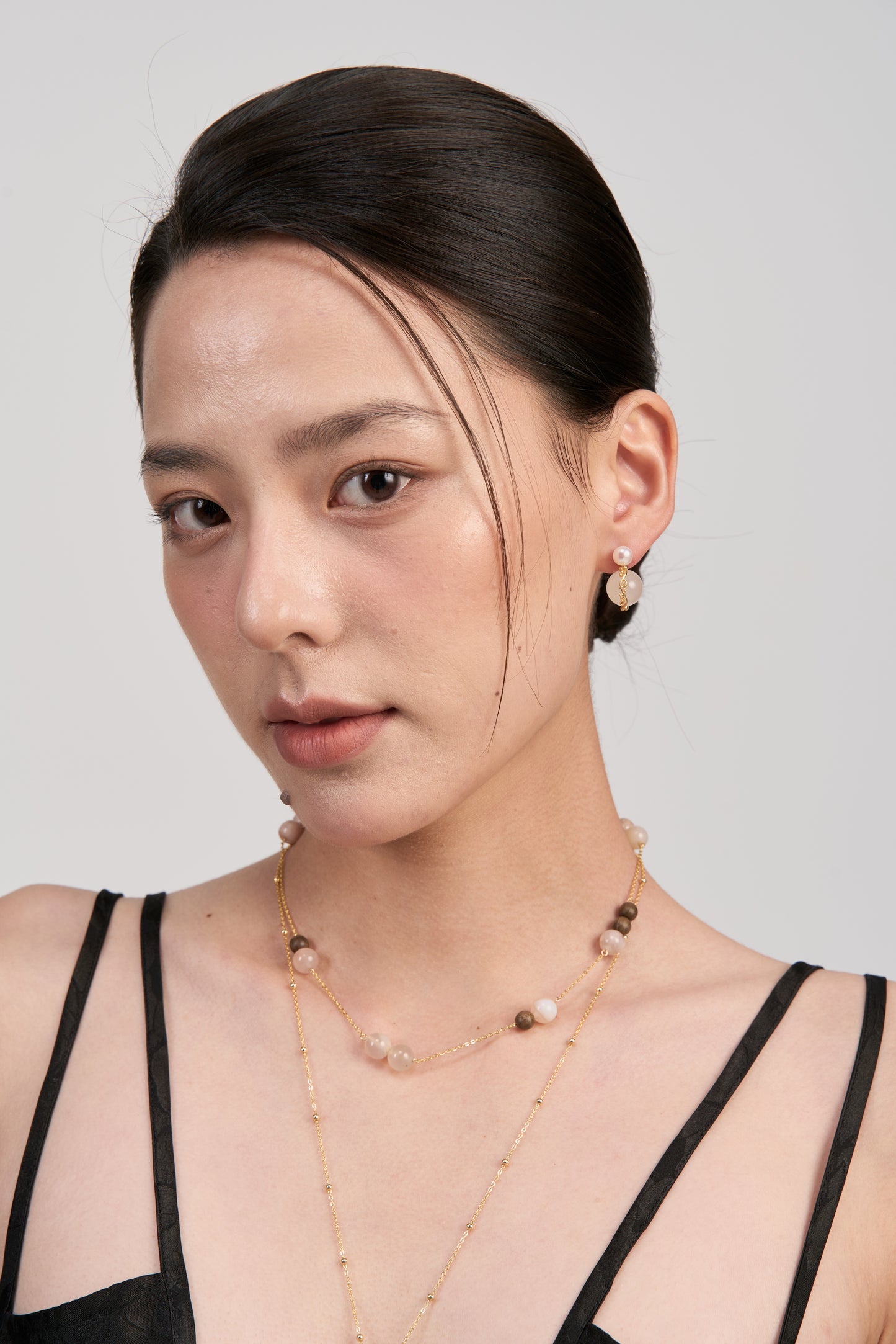 Vine-Set Drop Earrings · Soft Gold