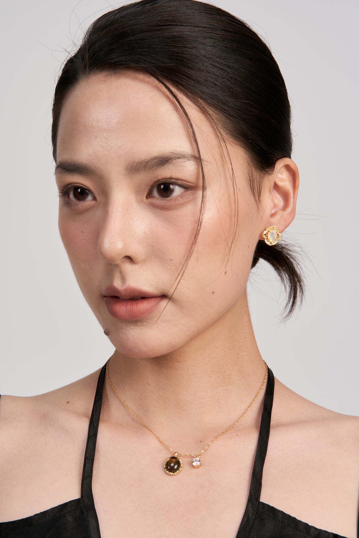 Woven Light Stud Earrings (Gold)