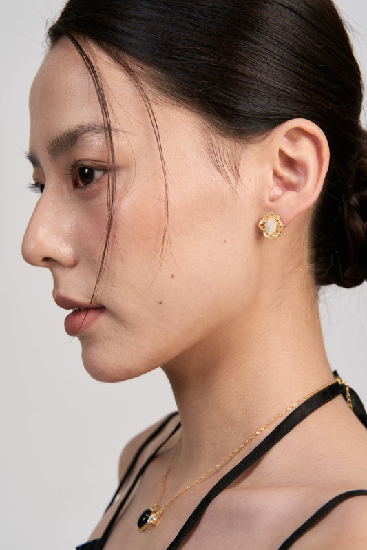 Woven Light Stud Earrings (Gold)