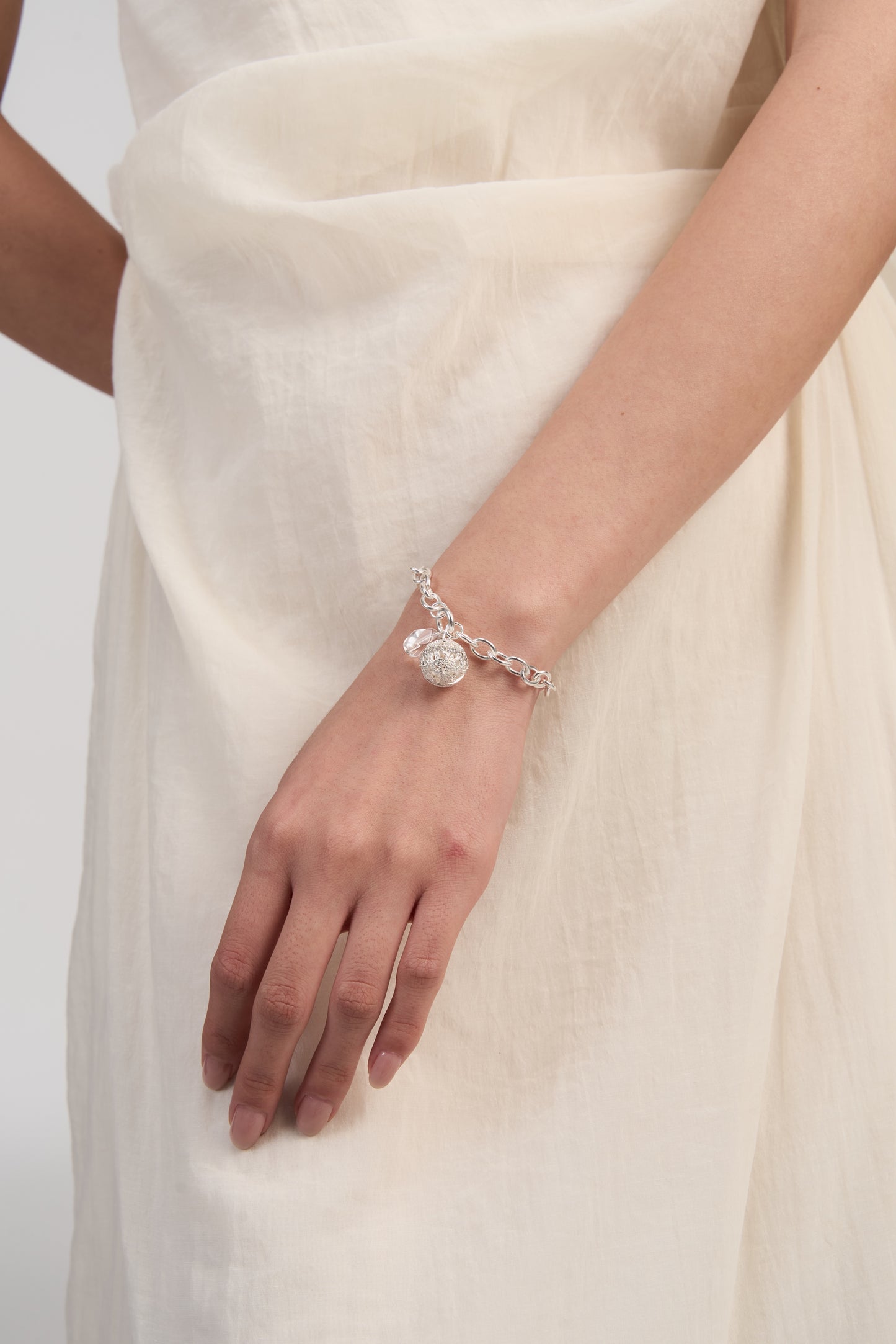 Dense-Pattern Vine Bracelet · Ethereal Void (Silver)