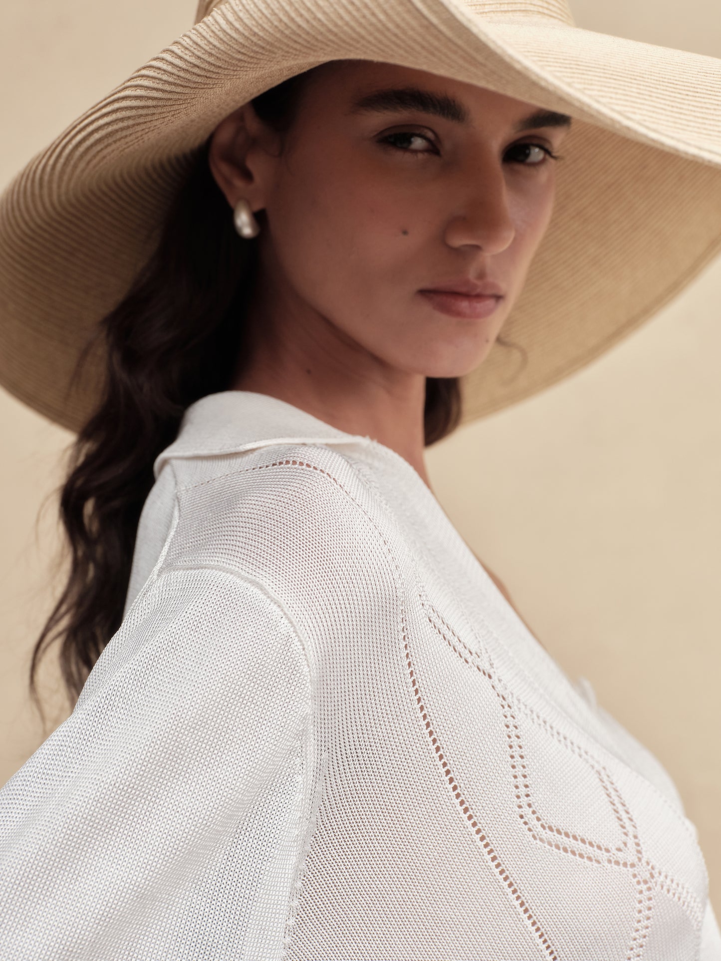 Streamlined Oversized Wide Brim Sun Hat
