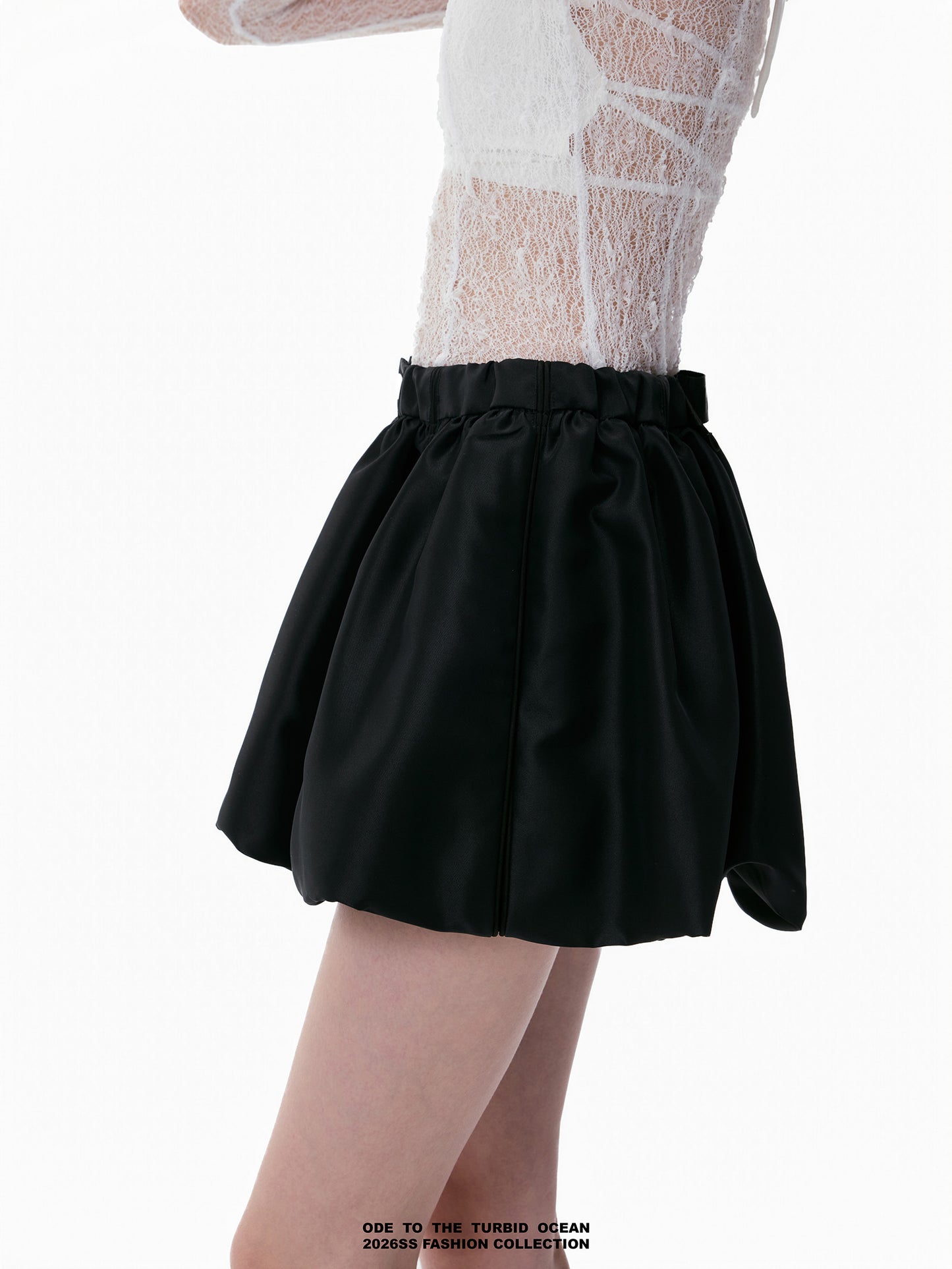 ODE TO THE TURBID OCEAN Acetate Satin Pleated Skirt, Combed Cotton Edge Loose Elastic Short Skirt