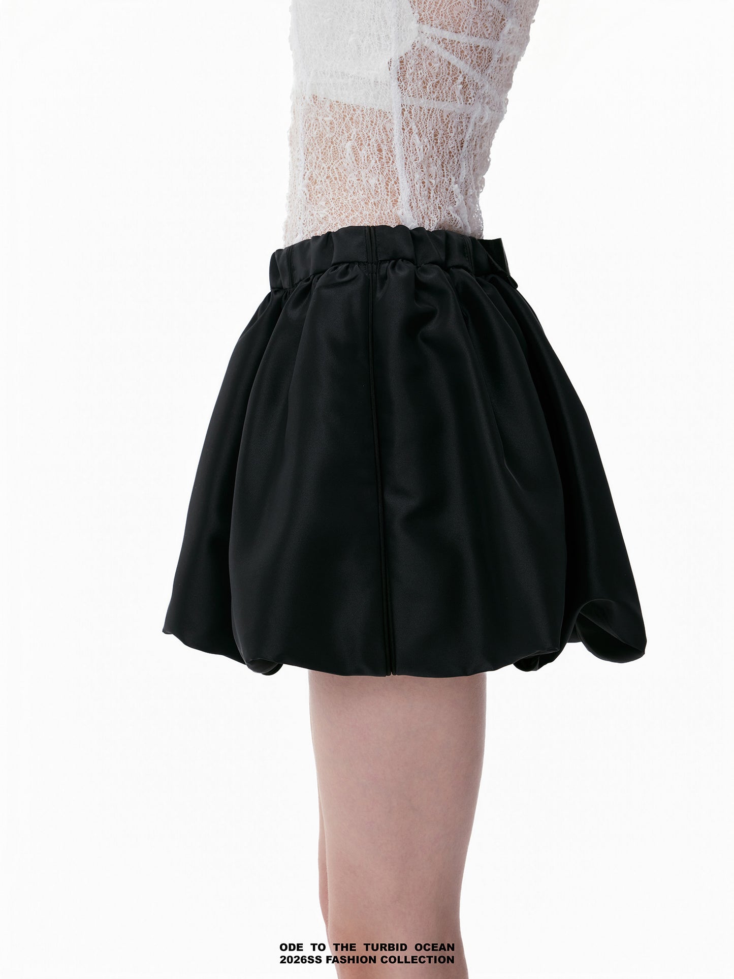 ODE TO THE TURBID OCEAN Acetate Satin Pleated Skirt, Combed Cotton Edge Loose Elastic Short Skirt