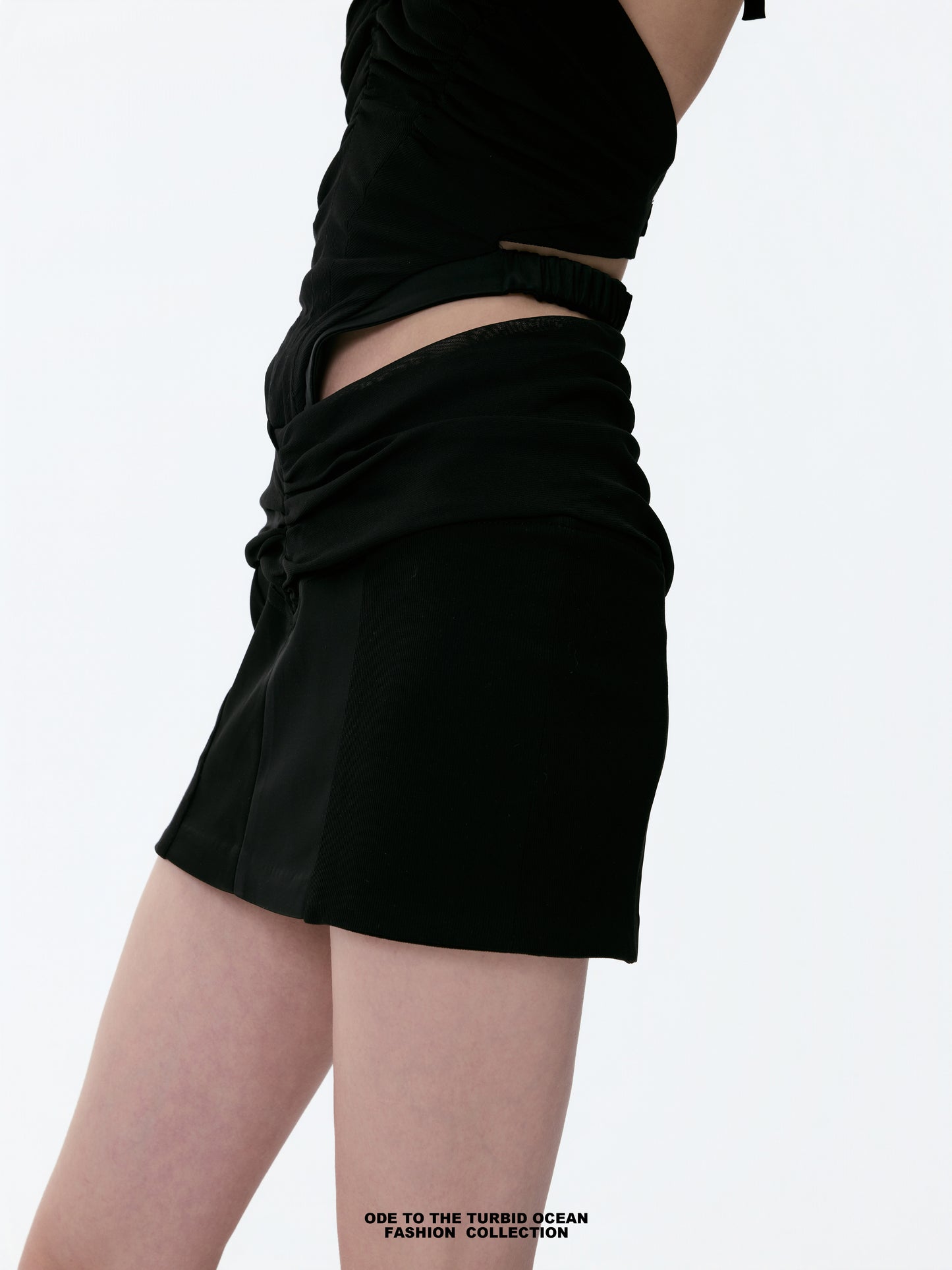 Luxury Black Wool-Blend Pleated Skirt