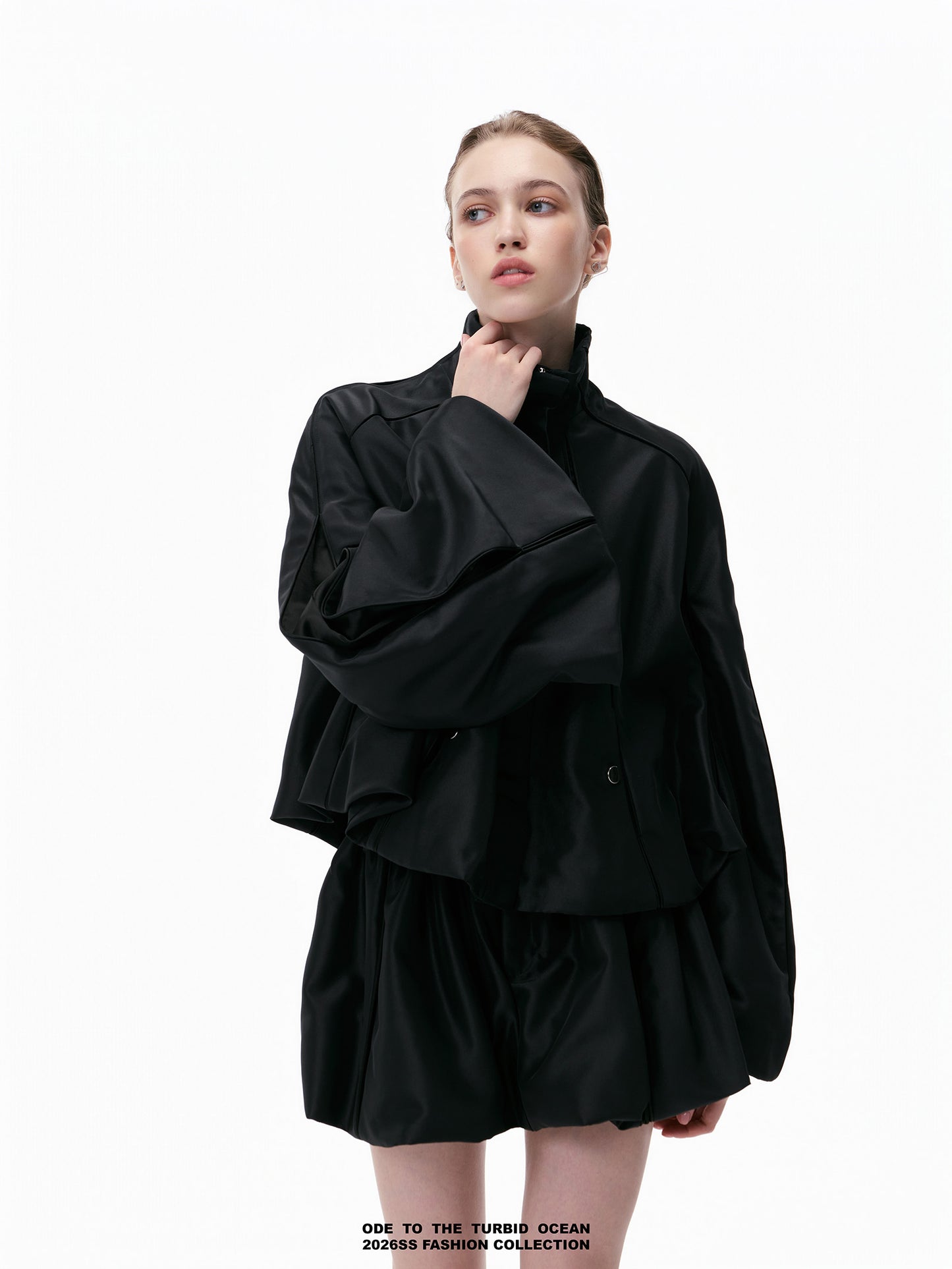 ODE TO THE TURBID OCEAN Structured Romantic Stand Collar Short Puff Jacket