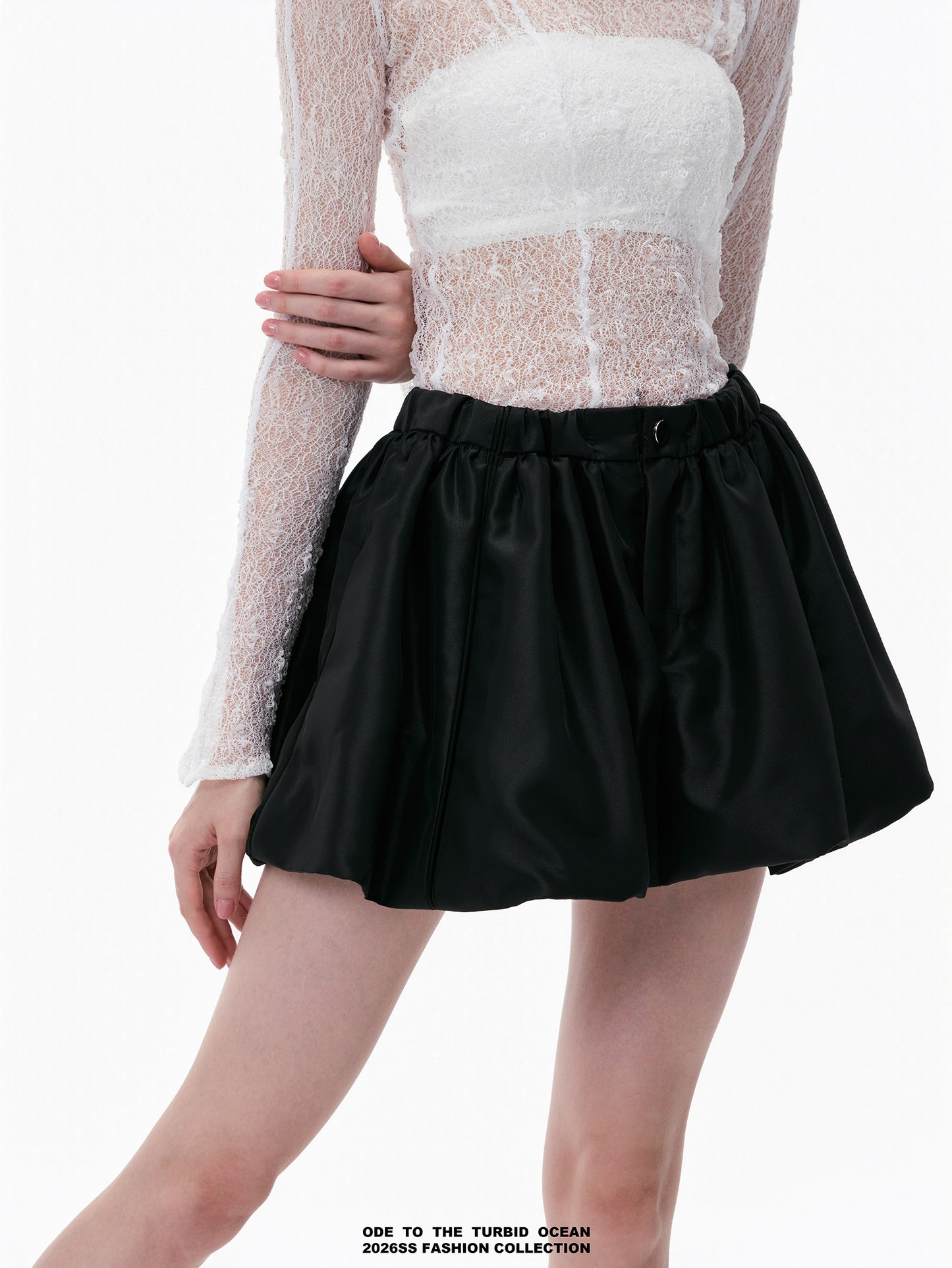 ODE TO THE TURBID OCEAN Acetate Satin Pleated Skirt, Combed Cotton Edge Loose Elastic Short Skirt