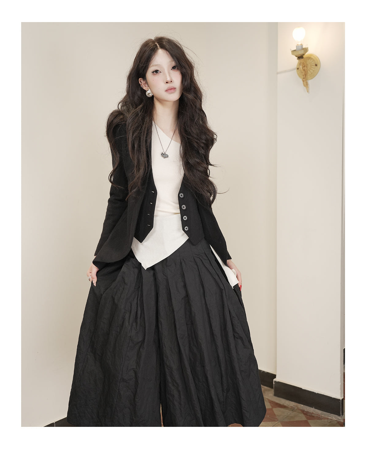 Faux Two-Piece Slim Fit Blazer