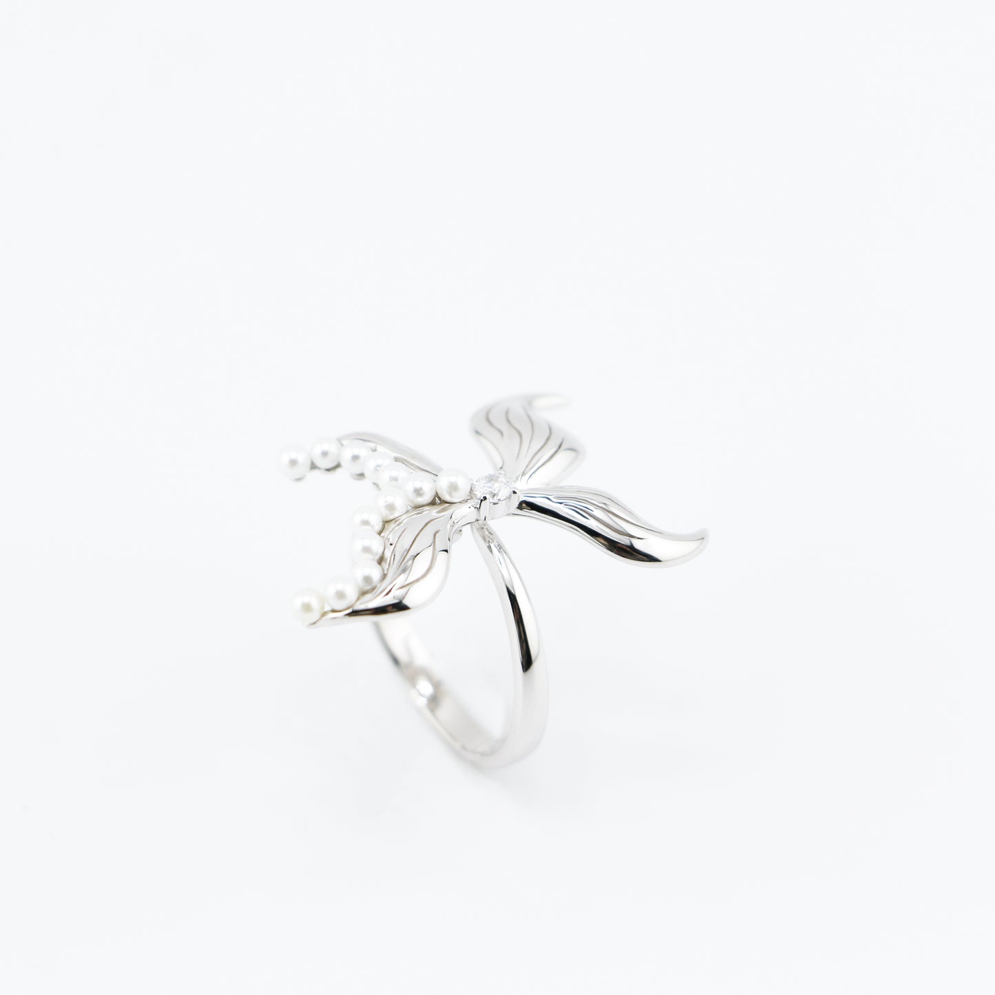 Symmetrical Whale Tail Shaped Open Ring