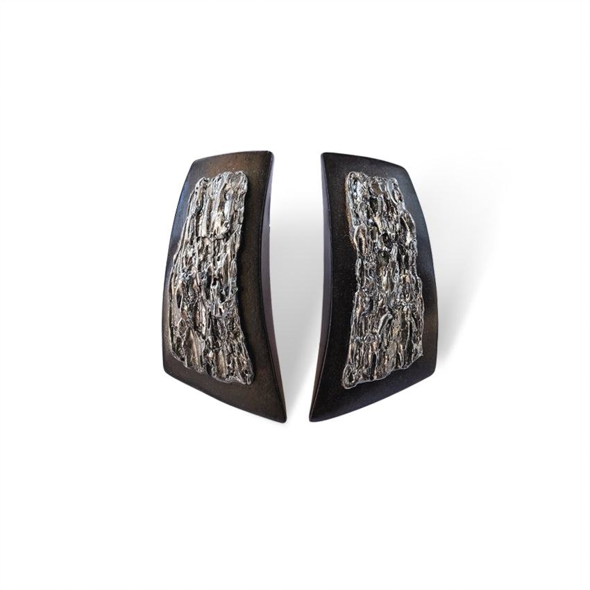 Li Realm Moon Ebony Boat Shadow Earring Ebony Ear Stud Silver Antiqued