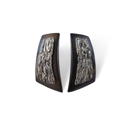 Li Realm Moon Ebony Boat Shadow Earring Ebony Ear Stud Silver Antiqued