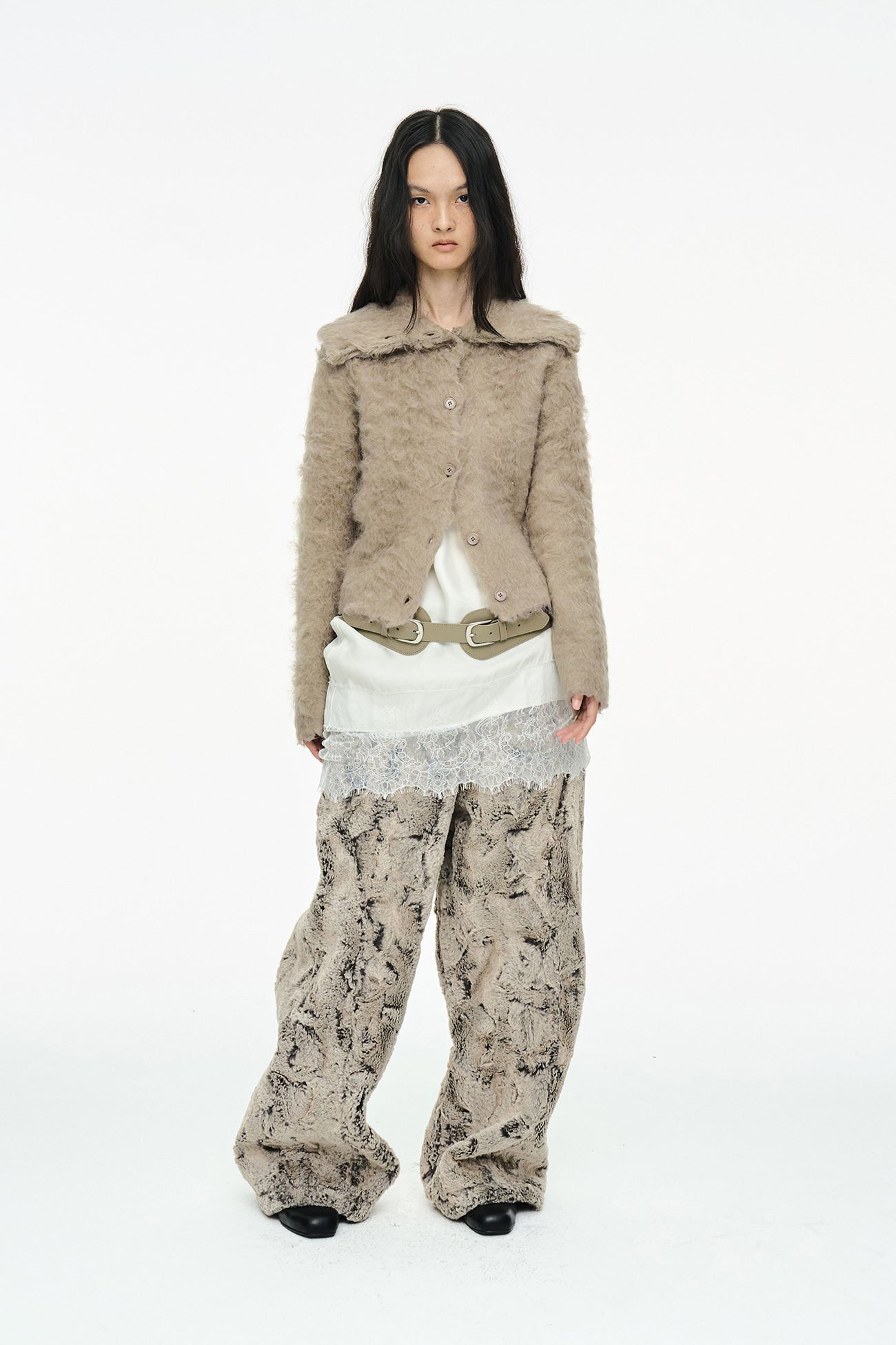 HAIRY COLLAR CARDIGAN / BEIGE