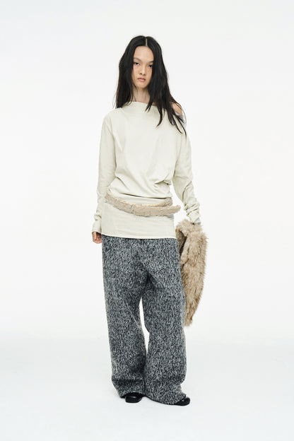 INCISION TAPERED TOP / IVORY