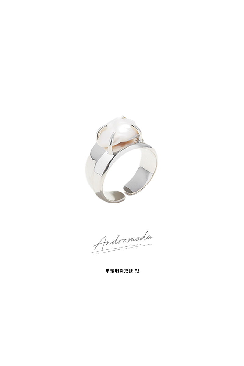 ANDROMEDA-Claw Set Pearl Ring
