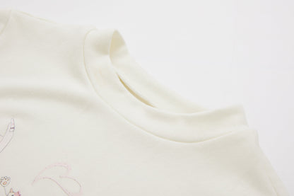 “2000's Nail Salon” White