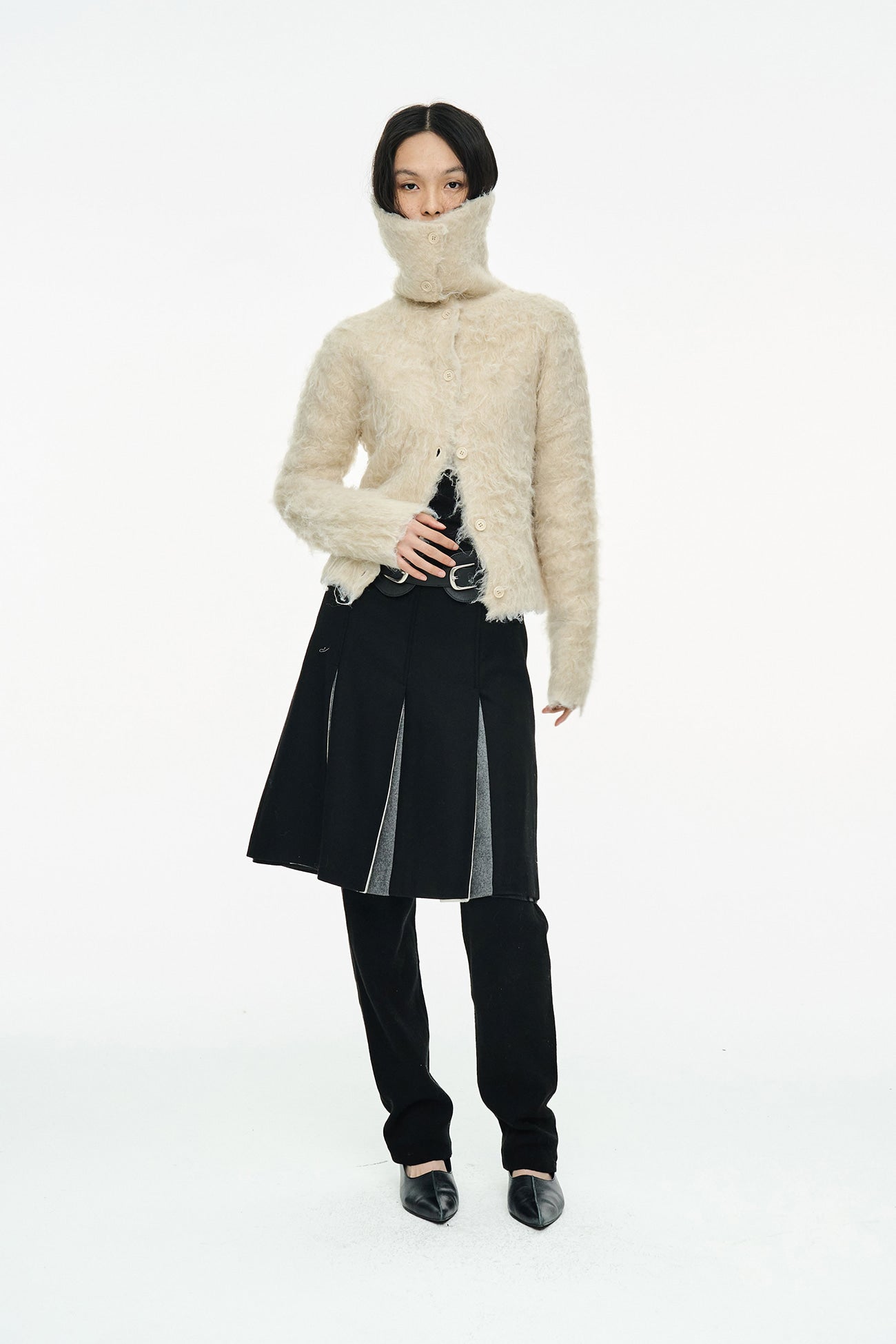 HAIRY COLLAR CARDIGAN / IVORY