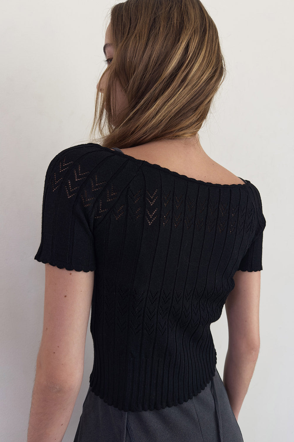 SCALLOP HALF SLEEVE KNIT