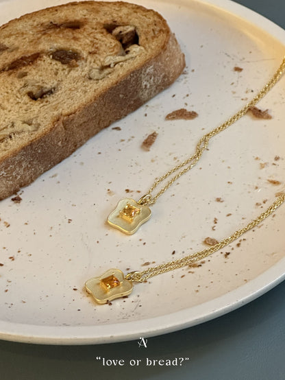 Bread Necklace (18K gold)