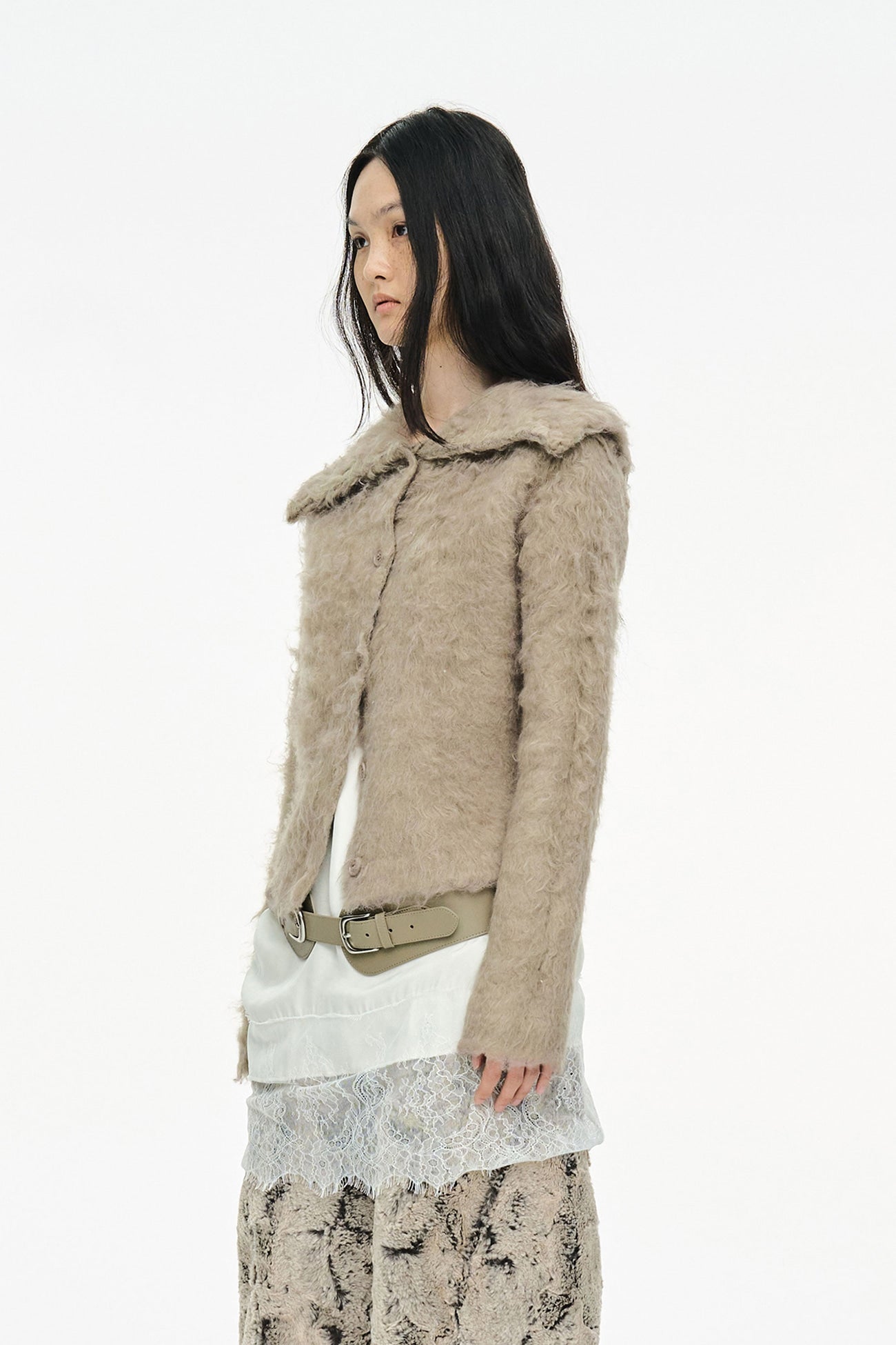 HAIRY COLLAR CARDIGAN / BEIGE
