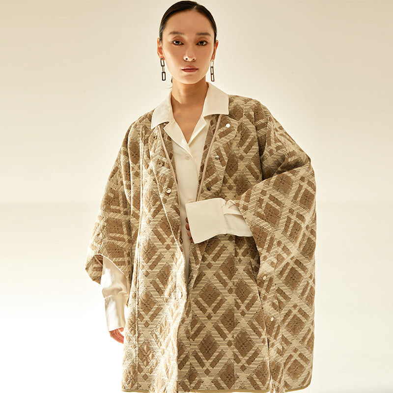 Patterned Woolen Cape