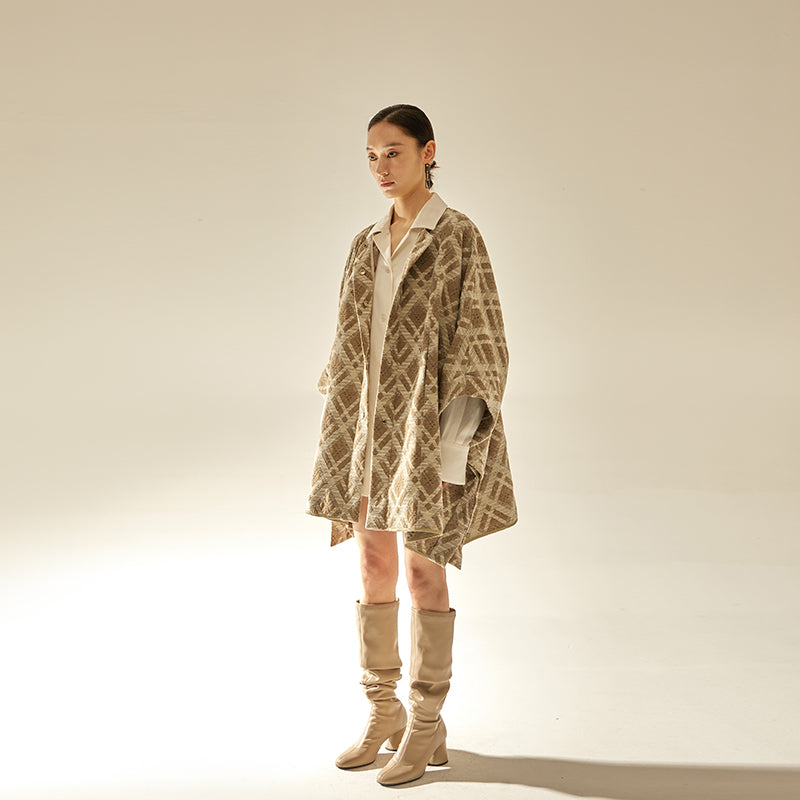 Patterned Woolen Cape