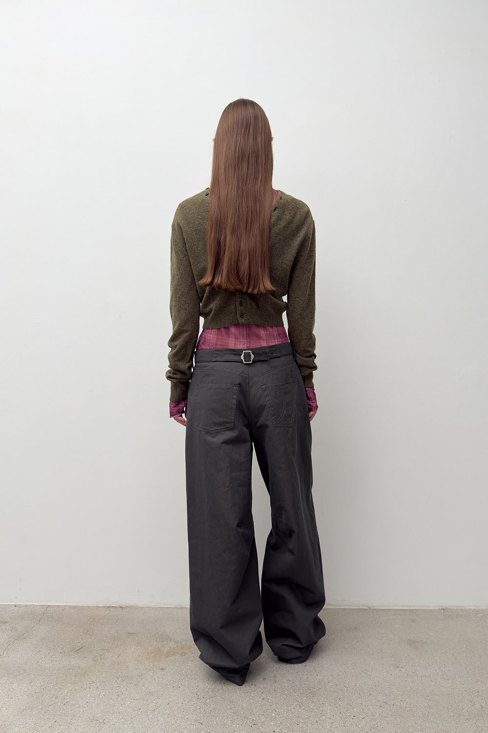 V NECK BUTTON CARDIGAN