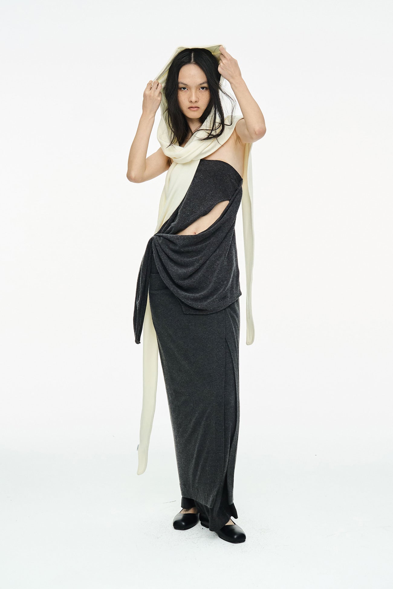DRAPE LONG SKIRT / CHARCOAL