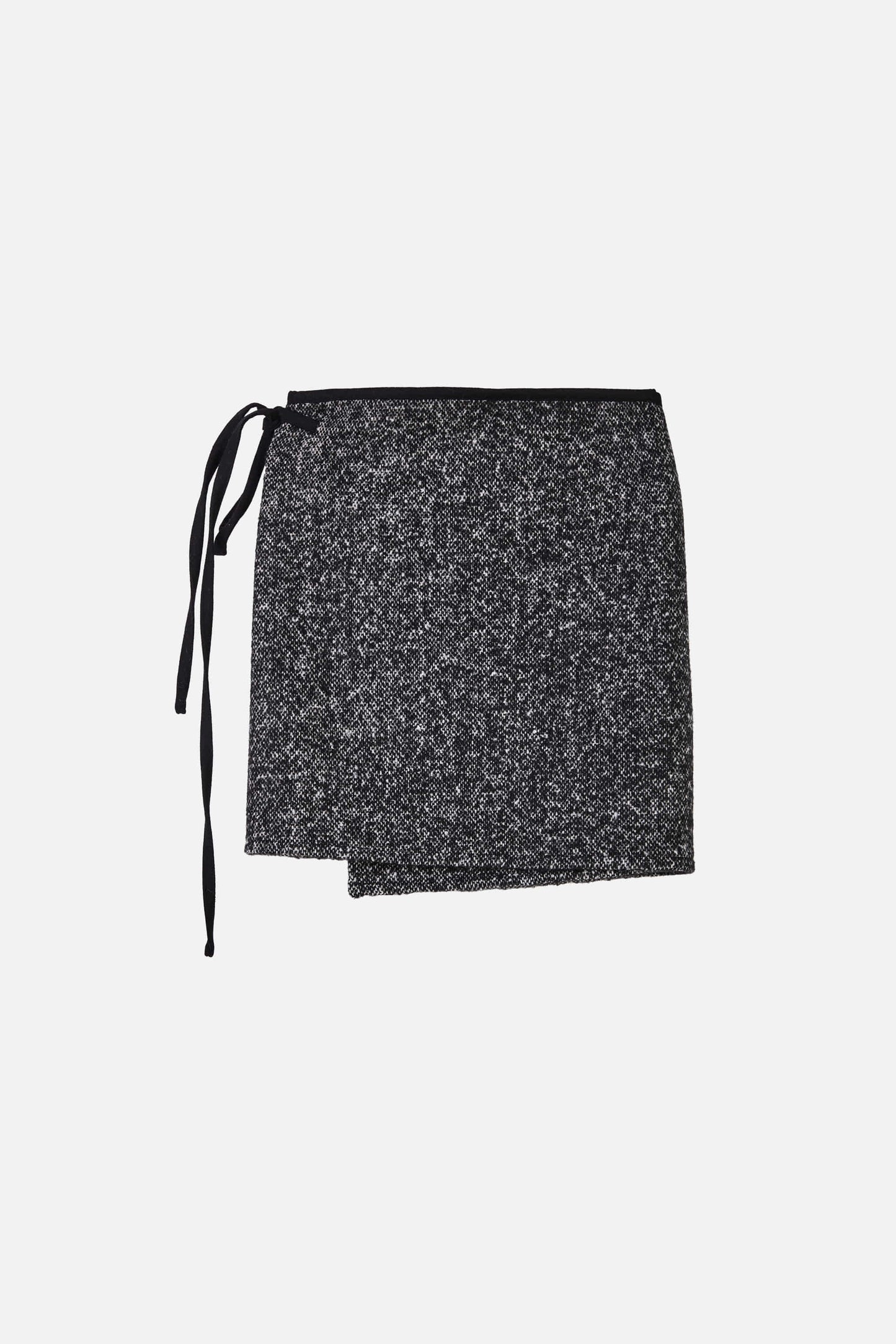 STRING WOOL CAPE / BLACK