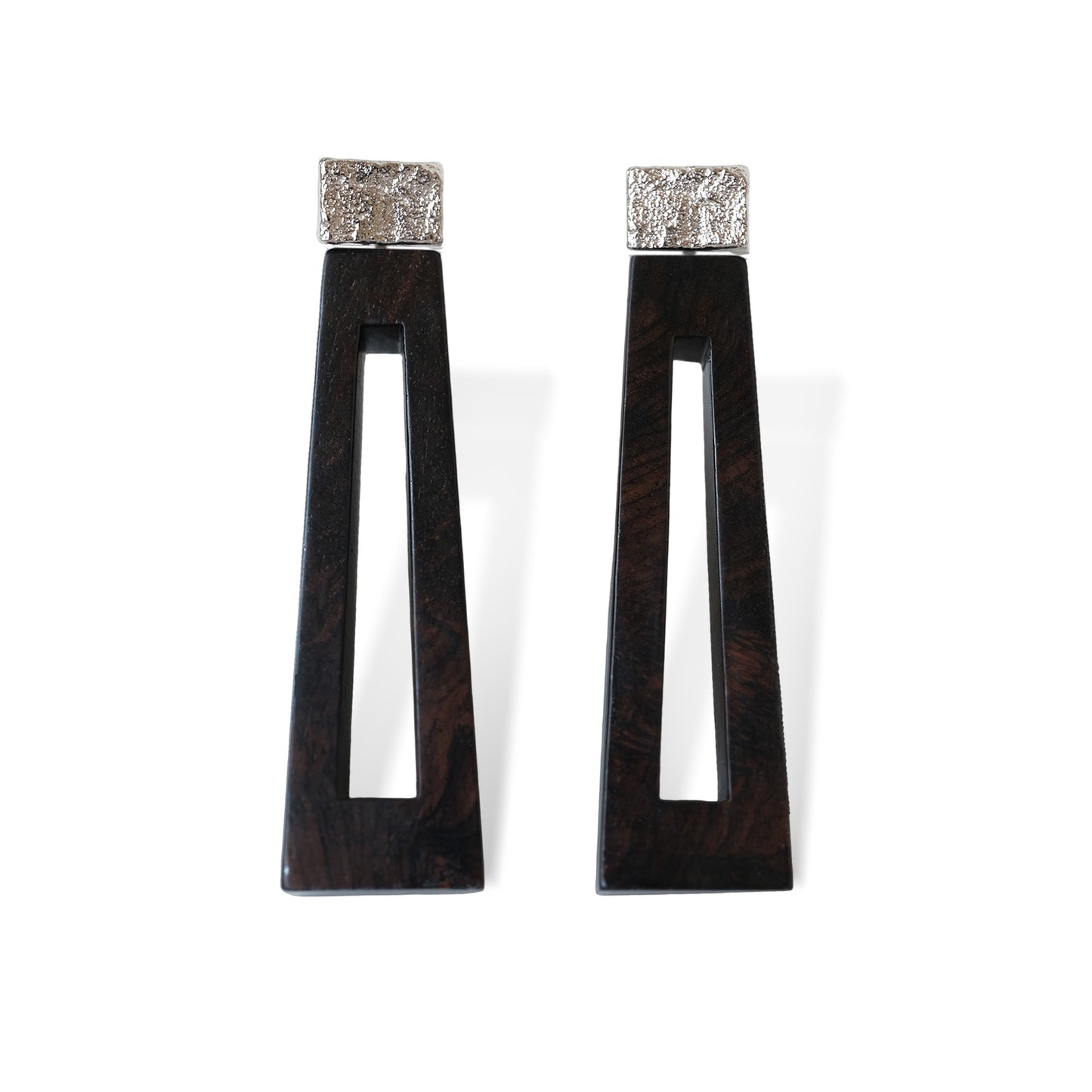 Li Realm Window Lattice Shadow Earring Ebony Silver