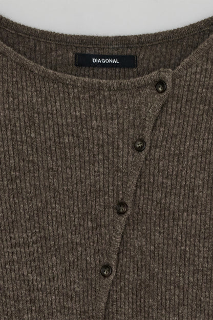 DIAGONAL BUTTON KNIT
