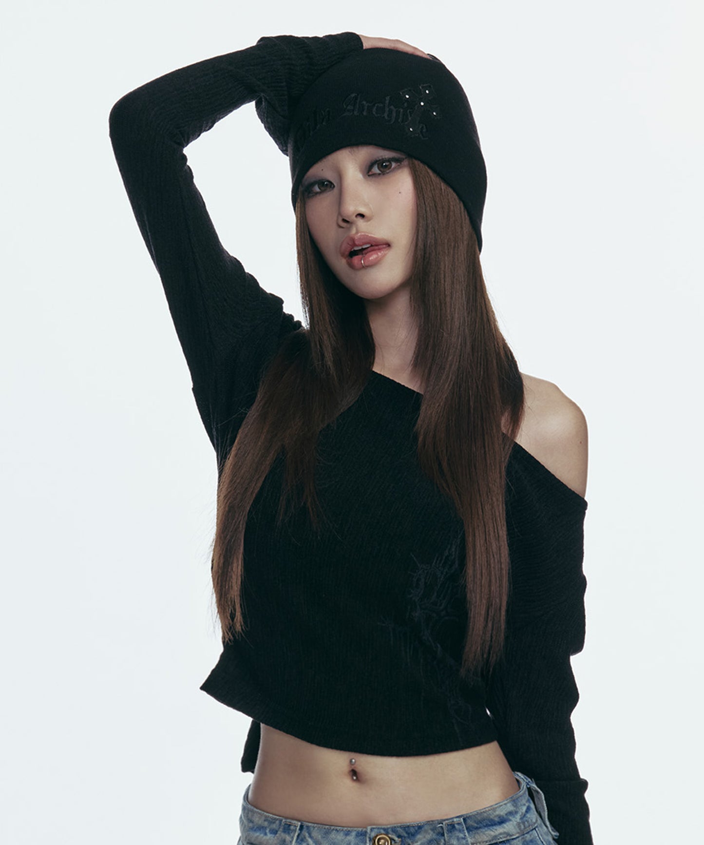 CROSS PATCHED LOGO BEANIE_BLACK