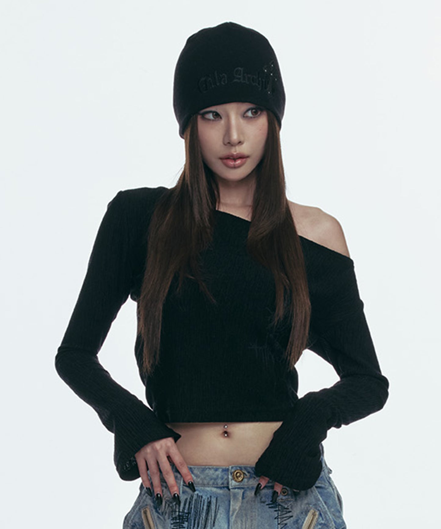 CROSS PATCHED LOGO BEANIE_BLACK